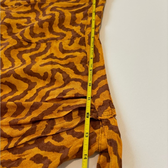 Vibrant Patterned Vintage Wrap Skirt - Picture 9 of 10